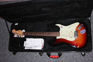 Fender Stratocaster American Deluxe HSS RW 3 Color Sunburst