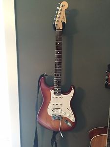 American Fender Stratocaster - HSS w/ Case