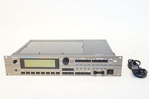 ROLAND XV-5080 128-VOICE MODULE SYNTHESIZER