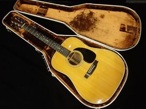 Martin D-28 NAT w/hard case Free shipping Guiter Bass From JAPAN #X1044