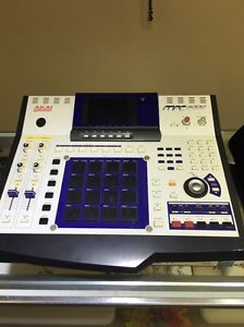 Akai MPC4000 Music Production Center MPC 4000