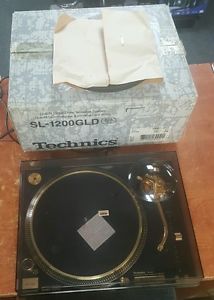 Display TECHNICS SL-1200GLD Limited ED 0918 30th Anniv DJ Turntables GOLD w Box