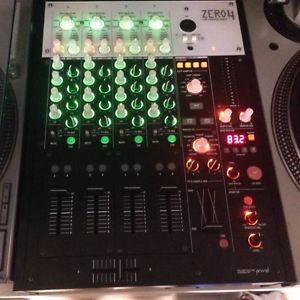 Excellent! KORG ZERO4 Digital Audio Interface Effect DJ Mixer