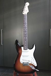 Fender American Stratocaster VG Roland - Sunburst - made in USA 2006-2007