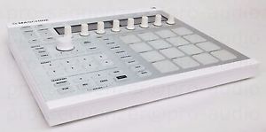Native Instruments MASCHINE MK2 Weiß Soft 2.0 Neuwertig OVP Rechnung & Garantie