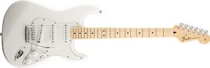 Fender Standard Stratocaster, Arctic White, Maple Neck