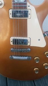 Gibson Les Paul Deluxe Gold Top 1972.