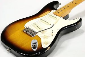 Fender USA Vintage 57 Stratocaster Thin Lacquer 2-Color Sunburst Electric