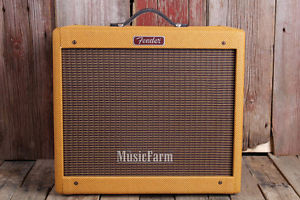 Fender® Blues Junior LTD Electric Guitar Amplifier 15 Watt 1 x 12 Tube Amp Tweed