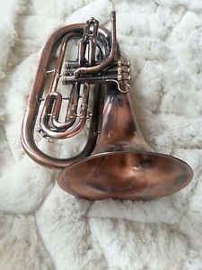 Beautiful KING 1124 Marching Baritone / Flugabone, 10" bell, rose lacquer