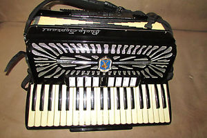 Vintage Accordion Paolo Soprani #644 120 Bass 9 Register 19 inch keyboard Beauty