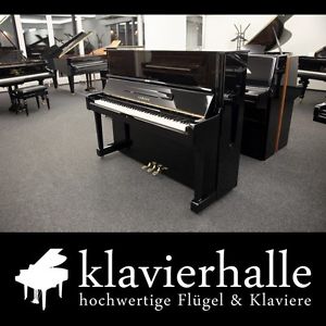 Yamaha Klavier, Modell U1 in schöner Optik, schwarz poliert - Top-Zustand
