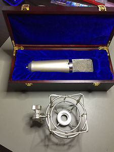 Microphone U87 Clone (based on the Vintage Neumann U87) Peluso P-K87 Capsule