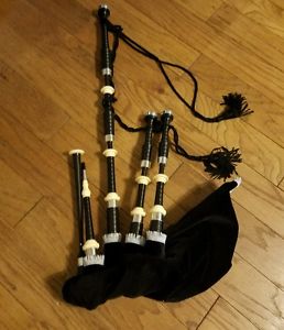 Red Pipes electronic bagpipes