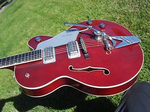 2003 Gretsch G6119 Chet Atkins Tennessee Rose Bigsby
