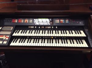Hammond Aurora Century Organ. Rare Model in Excellent Condition.