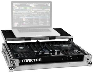 Native Instruments Traktor Kontrol S4 with Traktor