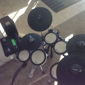 Yamaha DTX-900K Hybrid Drum Set