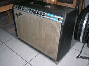 VINTAGE 1976 FENDER VIBROLUX REVERB GUITAR AMPLIFIER AMP ORIGINAL OXFORD ALNICOS