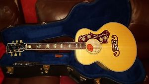 Gibson SJ200 Montana Parlor Custom Shop Limited Edition