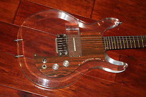 1969 Ampeg Dan Armstrong