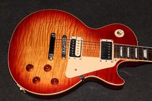 2005 Gibson Les Paul Standard Plus - LP6+ - Cherry Burst