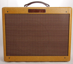 Victoria 20112 14 watt Guitar Amp