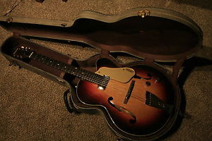 1958 Vintage Gretsch Clipper Arch Top Electric Guitar   Very Good Condition