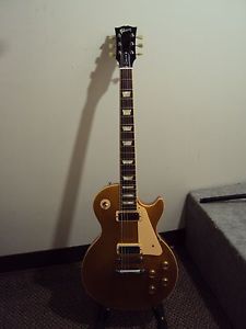 Gibson Les Paul Deluxe Gold Top w/case 2005 Bullion Gold USA