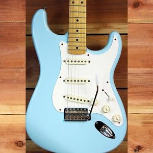 FENDER CLASSIC SERIES 50s STRATOCASTER Daphne Blue Clean!