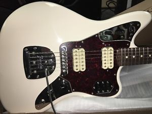 Fender Classic Player Jaguar Special HH Olympic White With Gig Bag