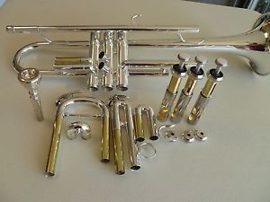 YAMAHA YTR-4325S Bb TRUMPET IN GREAT CONDITION.