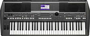 New YAMAHA PORTATONE Electronic Keyboard PSR-S670 61 Keys Music From JAPAN