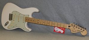 2016 Fender Deluxe Roadhouse Stratocaster Strat Guitar Ships Worldwide Unplayed!