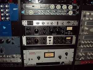 Empirical Labs EL8 Distressor Audio Compressor