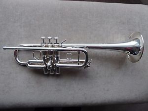 Bach 239GH Stradivarius C trumpet with 25S leadpipe