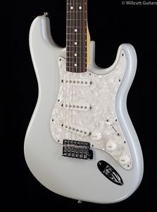 Fender Special Edition Stratocaster White Opal (520)
