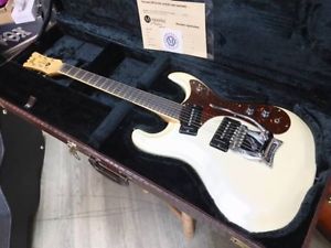 Mosrite  USA 1965 Reissue Ventures Model Pearl White PWH Electric Free Shipping