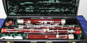 Fox Renard Artist Model 220 Wood Bassoon High D+E serial number 50124 w/case