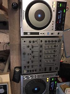CDJ 850 Pair + DJM 600 + Coffin Flight Case