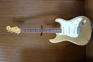 Fender CustomShop MasterDesign1964 Strato GoldSparkle Relic