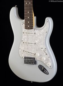 Fender Special Edition Stratocaster White Opal (556)