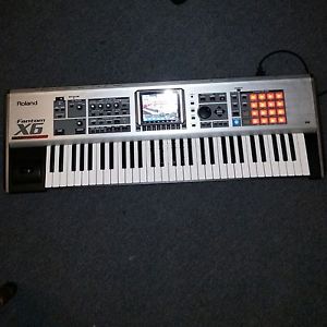 Roland Fantom-X6 Keyboard Synthesizer