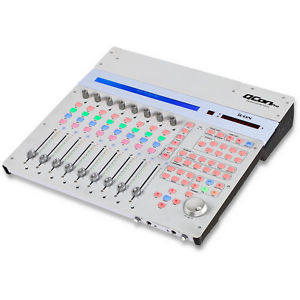 Icon QCon Pro 8 Fader motorizzati di canale sensibili al tocco