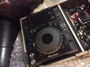 Pioneer CDJ-2000 Nexus Professional DJ Media Player CDJ2000