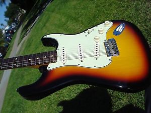 2005 Fender Custom Shop Relic Stratocaster Sunburst with Original Tween Case