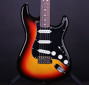 Fender Custom Shop 1963 Stratocaster NOS 3-Tone Sunburst w/Case Electric Guitar