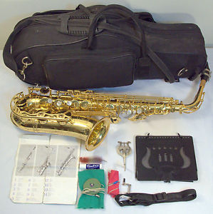 Yamaha YAS-62 Sax Alto Saxophone with Soft Shell Bag EXC