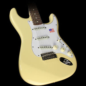 Fender Artist Series Yngwie Malmsteen Stratocaster Electric Guitar Vintage White