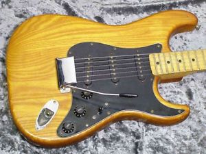 Fender Stratocaster '80 Electric Free Shipping